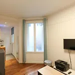Beautiful Studio In The Heart Of The 11Th In Paris