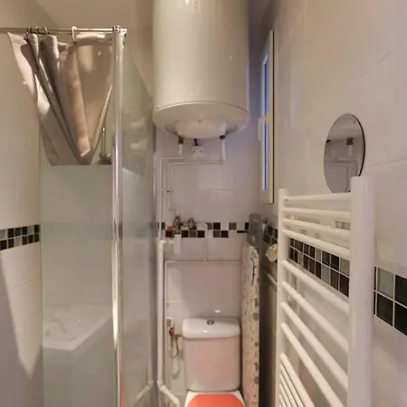 Beautiful Studio In The Heart Of The 11Th In Paris Appartamento